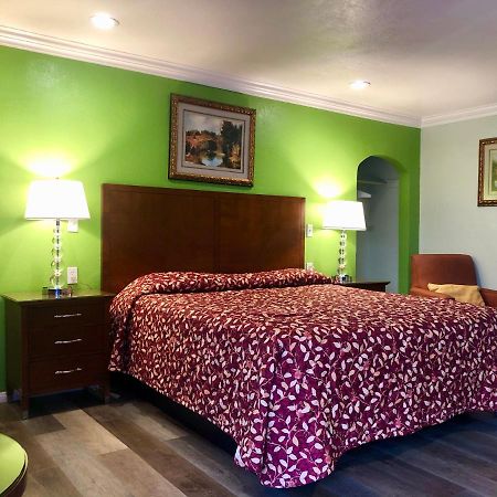 La Petite Rouge Motel San Diego Bagian luar foto