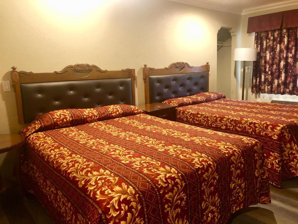 La Petite Rouge Motel San Diego Bagian luar foto