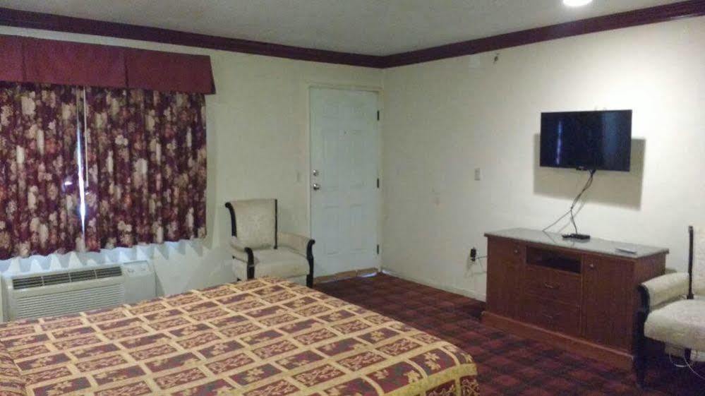 La Petite Rouge Motel San Diego Bagian luar foto