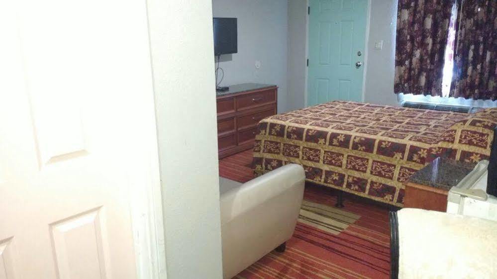 La Petite Rouge Motel San Diego Bagian luar foto