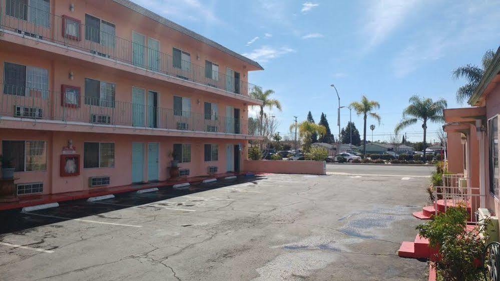 La Petite Rouge Motel San Diego Bagian luar foto